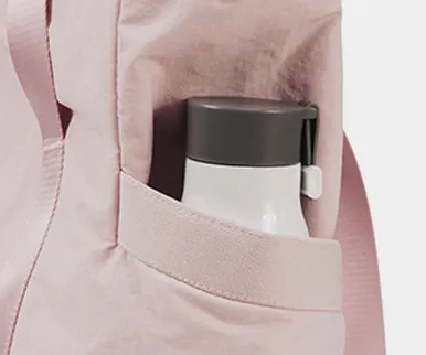 Features of Cowhide Bag