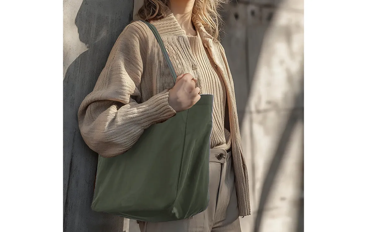 Cowhide Bag DS241236